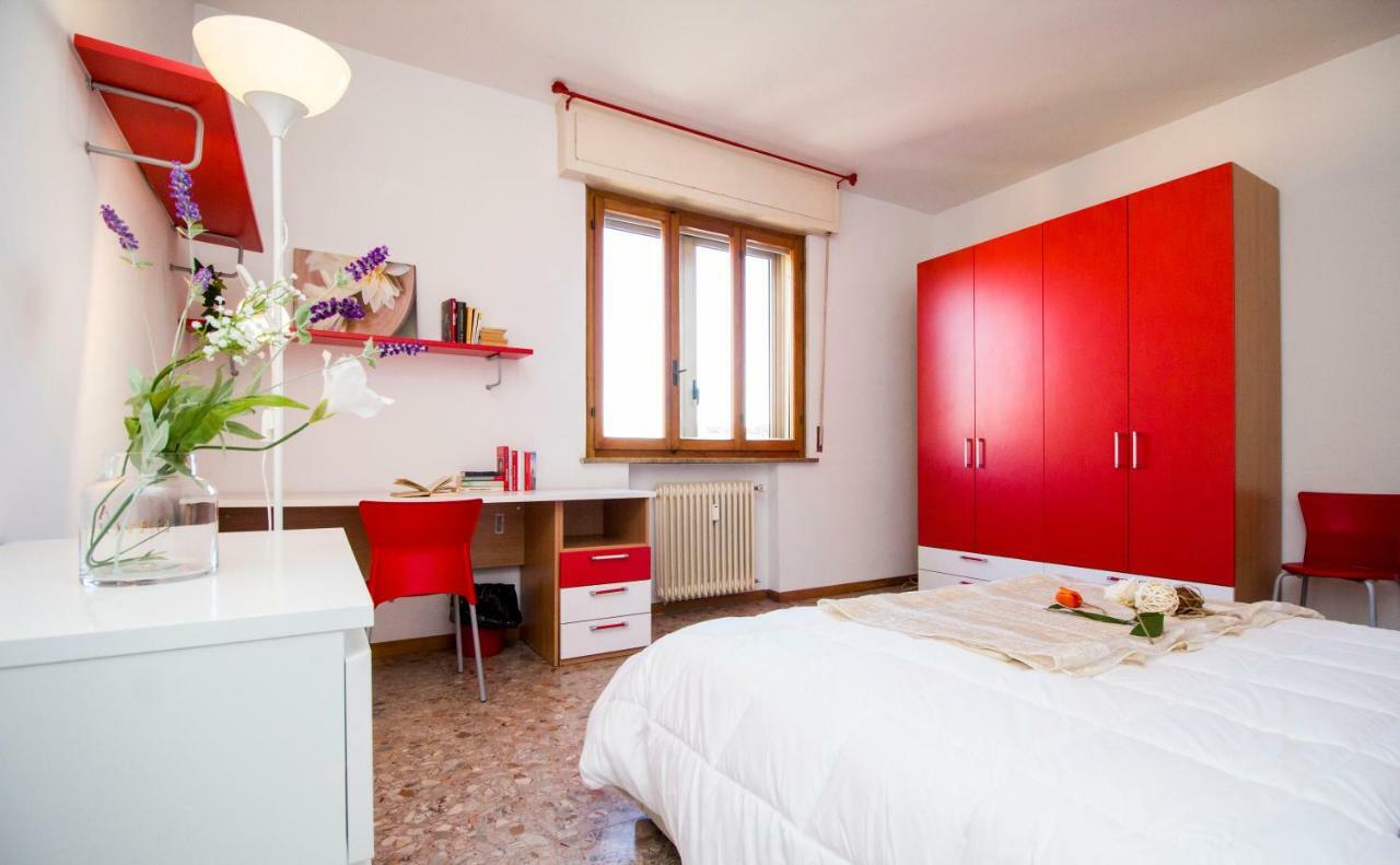Innpisarentals - Pisa Riverside Apartment Luaran gambar
