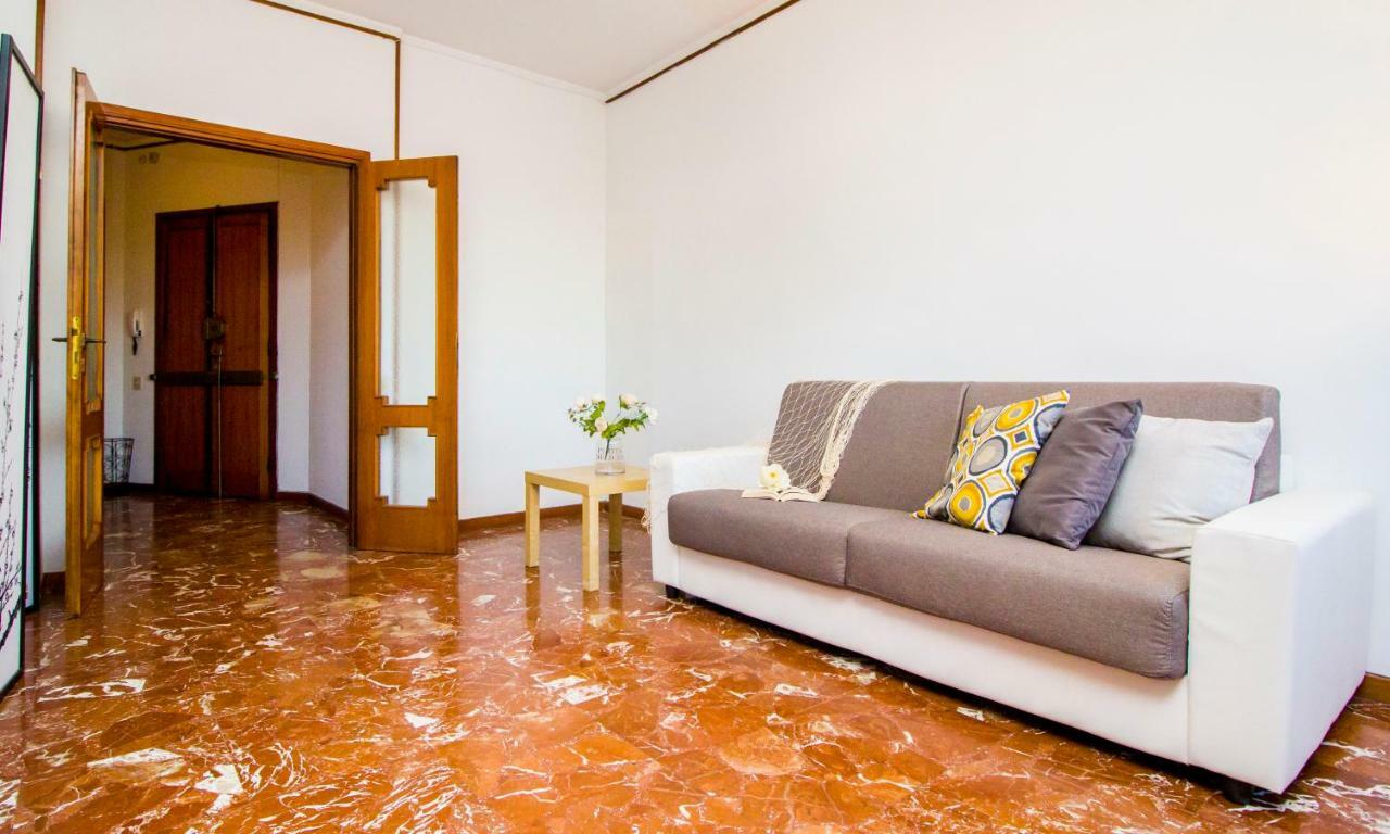 Innpisarentals - Pisa Riverside Apartment Luaran gambar